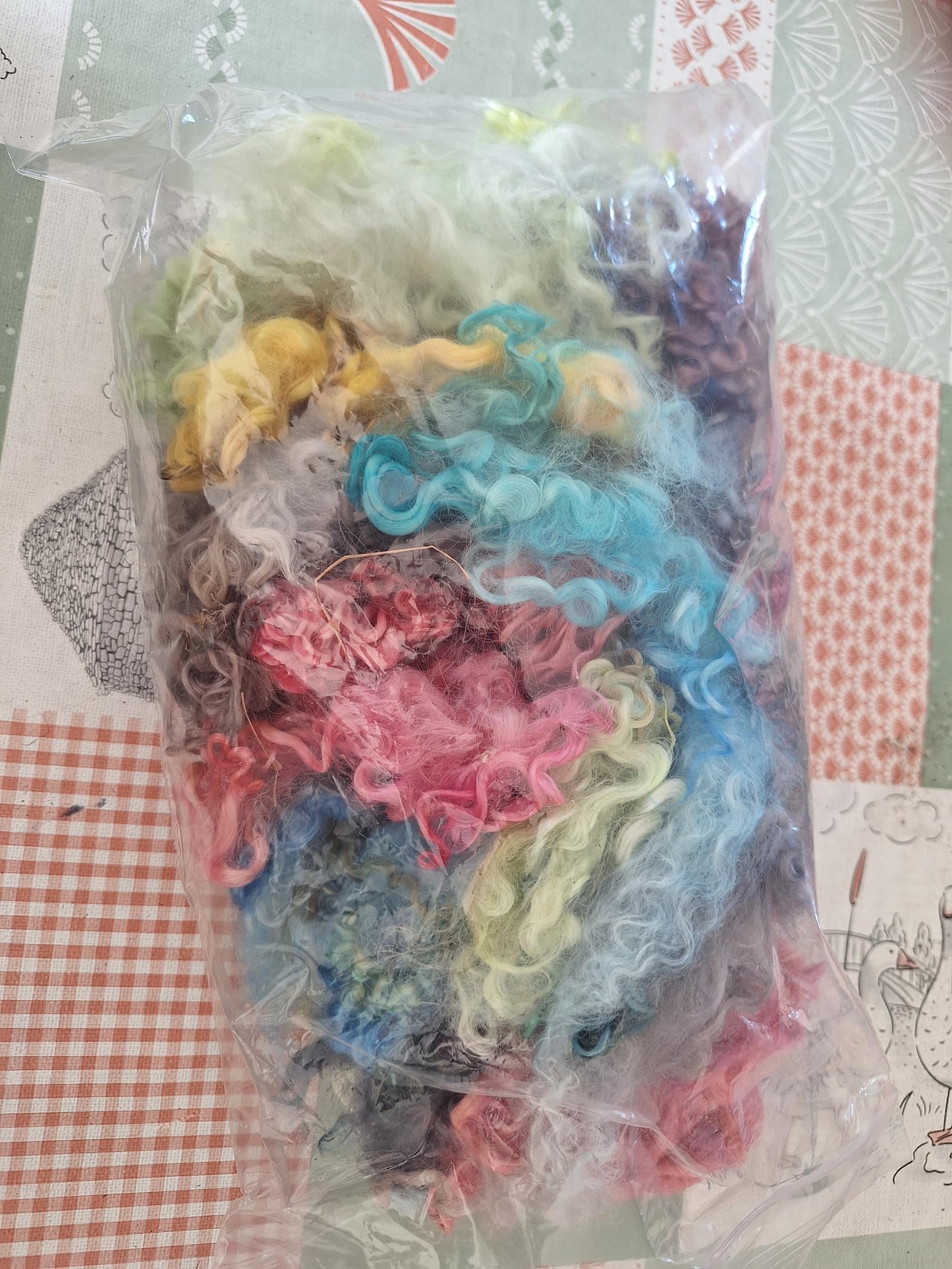 Mixed bag of dyed wensleydale locks 100grams