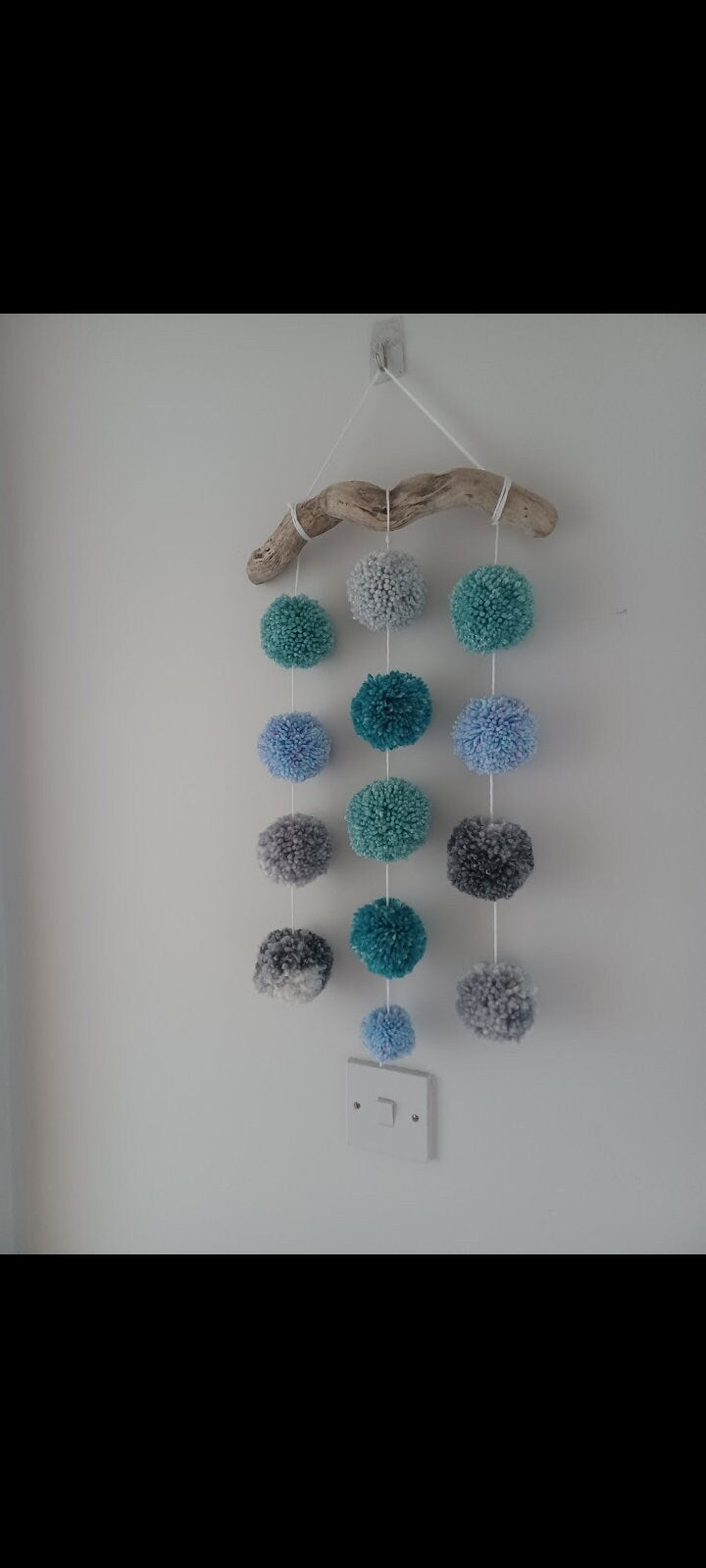 Pom pom wool hanging