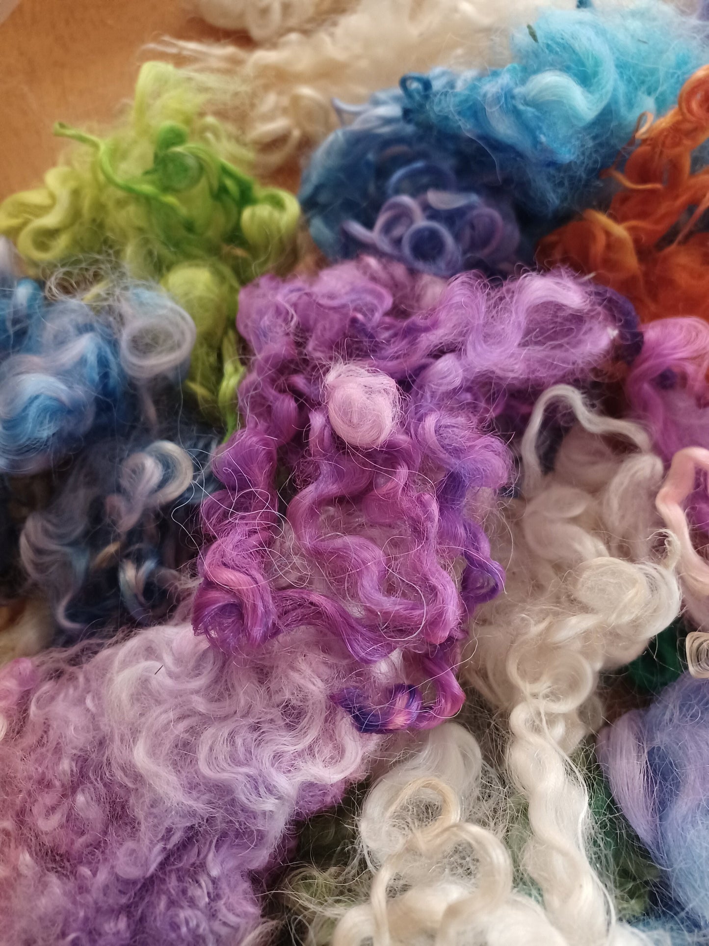 Mixed bag of dyed wensleydale locks 100grams