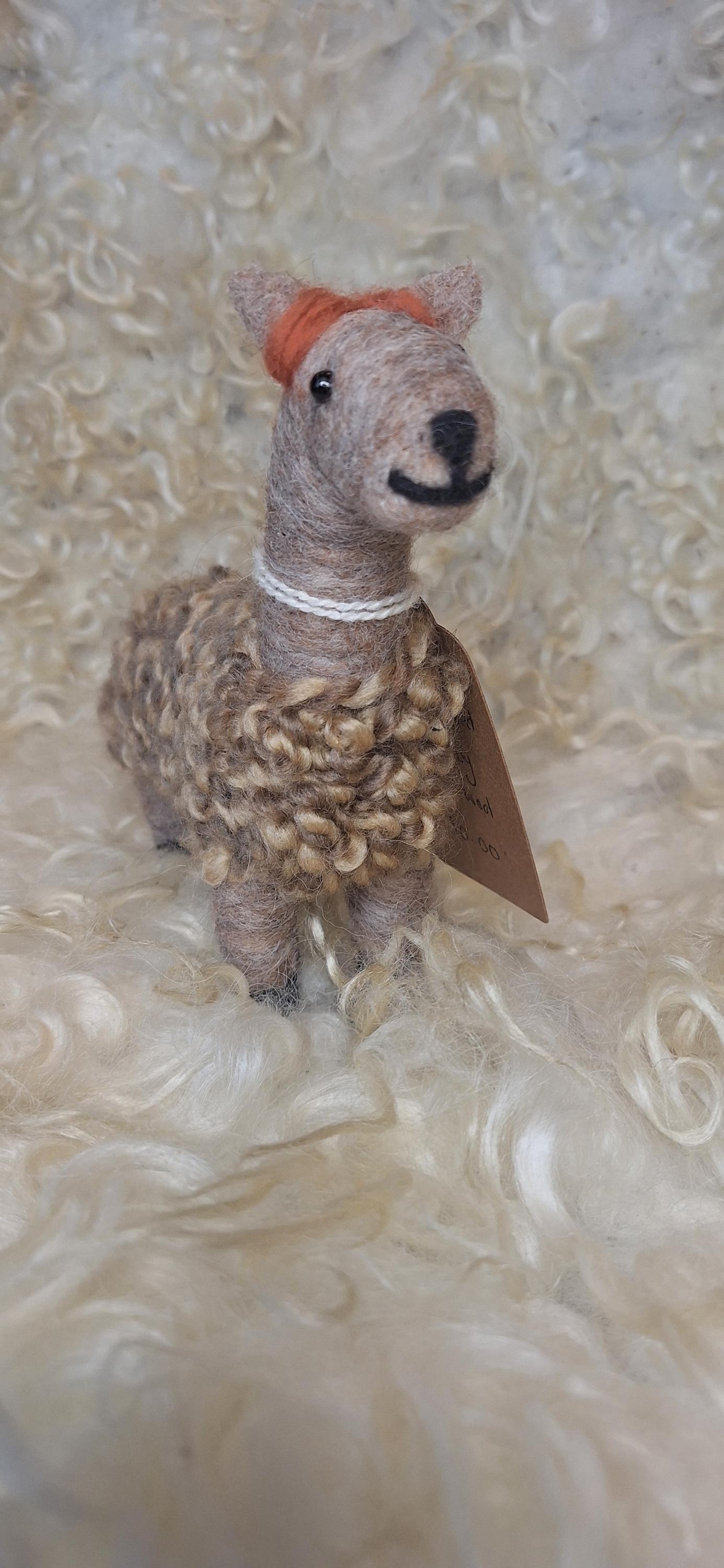 Alpaca figure
