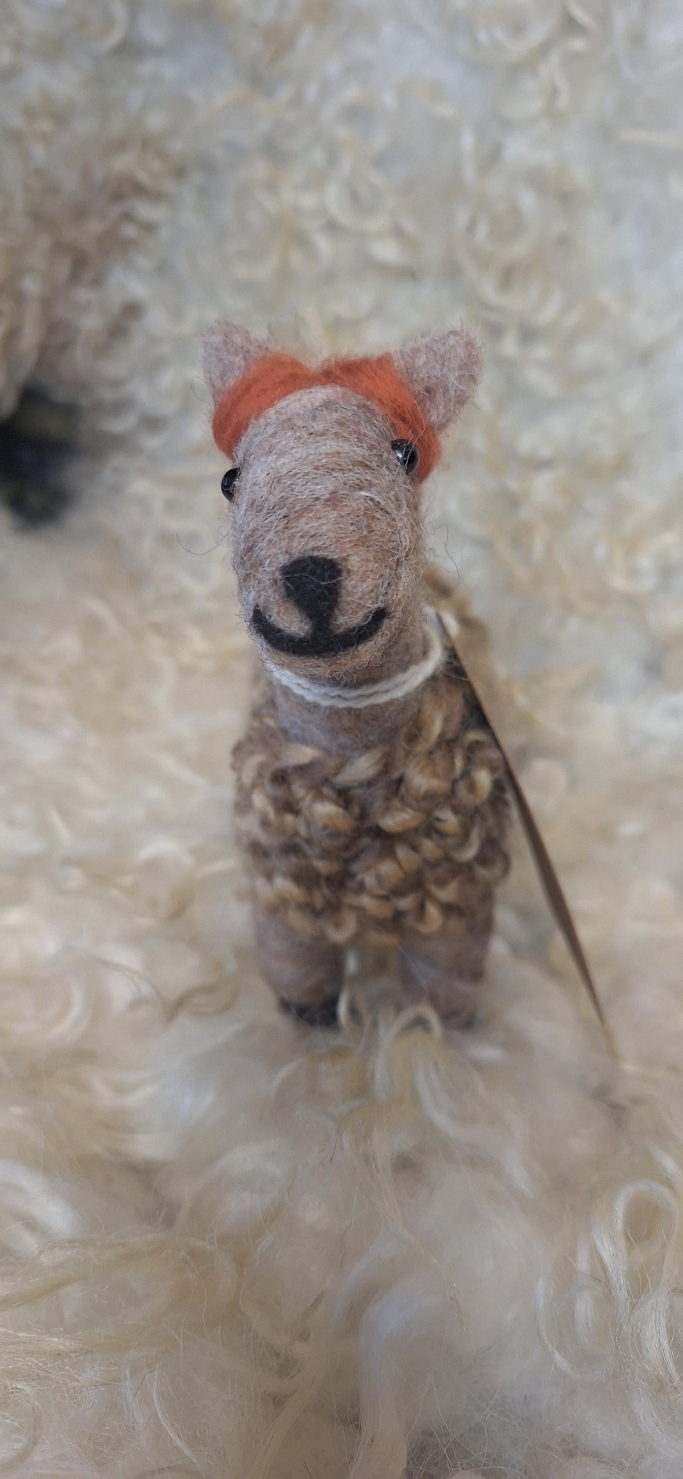 Alpaca figure